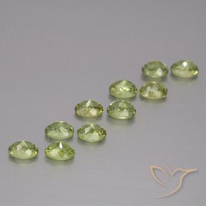 Gemme di Granato demantoide Verde medio naturale da 2.13 ct, Ovale, VS
