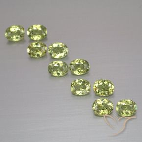 Gemme di Granato demantoide Caldo terroso verde naturale da 2.09 ct, Ovale, VS