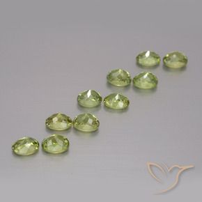 Gemme di Granato demantoide Caldo terroso verde naturale da 2.40 ct, Ovale, VS