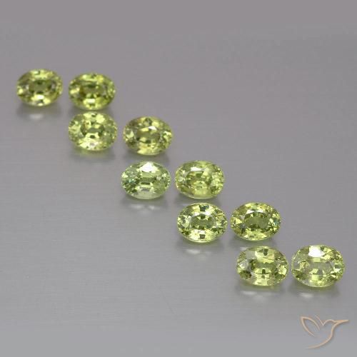 2.66ctw Naturale Medium Light Green Granato demantoide, Ovale, VS