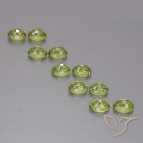 Gemme di Granato demantoide Medium Light Green naturale da 2.66 ct, Ovale, VS