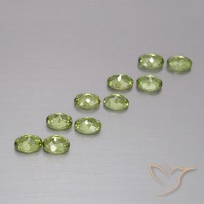 Gemme di Granato demantoide Verde caldo naturale da 2.05 ct, Ovale, VS