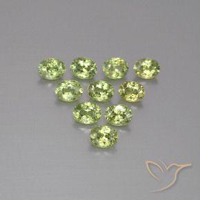 Gemme di Granato demantoide Verde oliva naturale da 2.08 ct, Ovale, VS