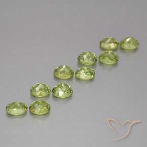 Gemme di Granato demantoide Caldo bosco verde naturale da 2.51 ct, Ovale, VS