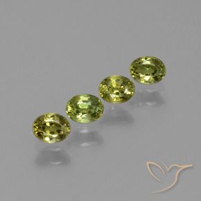 Gemme di Granato demantoide Verde giallastro naturale da 0.95 ct, Ovale, VS