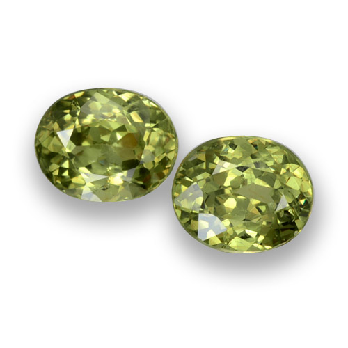 Gemme di Granato demantoide Verde caldo naturale da 0.94 ct, Taglio ovale, VS