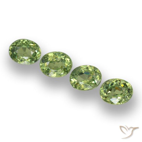 1.31ctw Naturale Verde caldo Granato demantoide, Ovale, VS