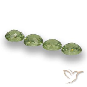 Gemme di Granato demantoide Verde caldo naturale da 1.31 ct, Ovale, VS