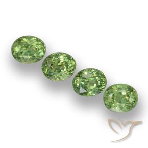Gemme di Granato demantoide Verde caldo naturale da 1.57 ct, Ovale, VS