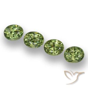 Gemme di Granato demantoide Verde caldo naturale da 1.65 ct, Ovale, VS
