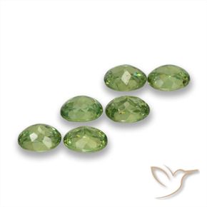 Gemme di Granato demantoide Verde caldo naturale da 1.81 ct, Ovale, VS