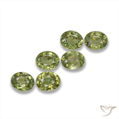 1.88ctw Naturale Verde medio Granato demantoide, Ovale, VS