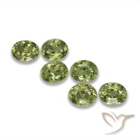 Gemme di Granato demantoide Verde giallastro naturale da 1.97 ct, Ovale, VS