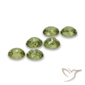 Gemme di Granato demantoide Verde giallastro naturale da 1.97 ct, Ovale, VS