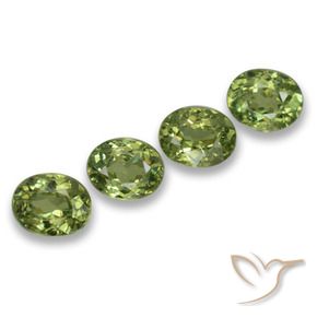 Gemme di Granato demantoide Verde foresta naturale da 1.27 ct, Ovale, VS
