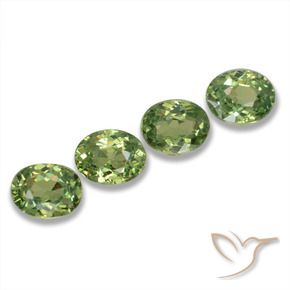 Gemme di Granato demantoide Verde caldo naturale da 1.14 ct, Ovale, VS