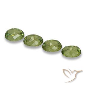 Gemme di Granato demantoide Verde chiaro naturale da 1.25 ct, Ovale, VS