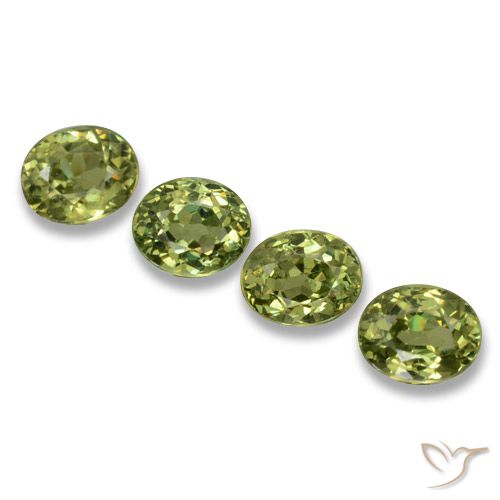 1.30ctw Naturale Verde medio Granato demantoide, Ovale, VS