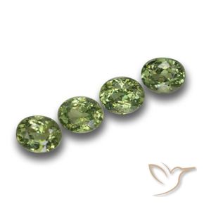 Gemme di Granato demantoide Verde caldo naturale da 1.39 ct, Ovale, VS