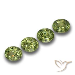 Gemme di Granato demantoide Verde foresta chiaro naturale da 1.40 ct, Ovale, VS