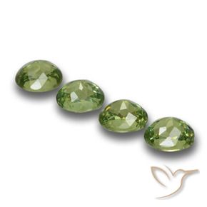 Gemme di Granato demantoide Verde foresta naturale da 1.46 ct, Ovale, VS