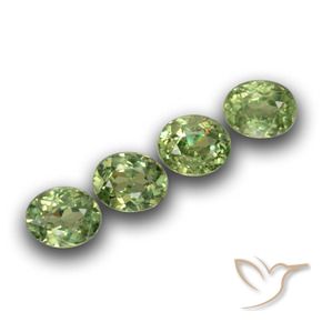 Gemme di Granato demantoide Verde medio naturale da 1.21 ct, Ovale, VS