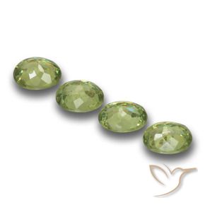 Gemme di Granato demantoide Verde chiaro naturale da 1.27 ct, Ovale, VS