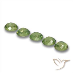 Gemme di Granato demantoide Verde foresta naturale da 1.89 ct, Ovale, VS