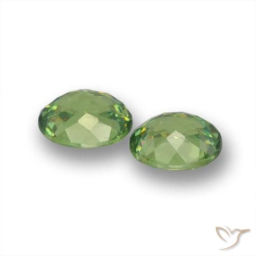 Gemme di Granato demantoide Verde medio naturale da 0.88 ct, Ovale, VS