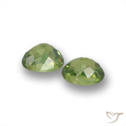 Gemme di Granato demantoide Verde medio naturale da 0.80 ct, Ovale, VS