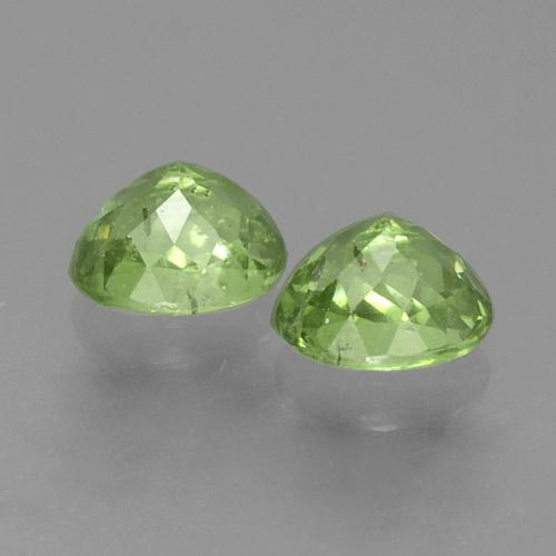 Gemme di Granato demantoide Verde medio naturale da 0.83 ct, Taglio ovale, VS-SI