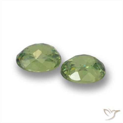 Gemme di Granato demantoide Verde medio naturale da 0.96 ct, Ovale, VS