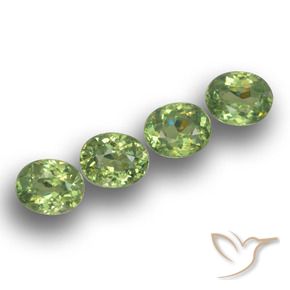 Gemme di Granato demantoide Verde caldo naturale da 1.52 ct, Ovale, VS