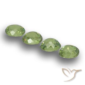 Gemme di Granato demantoide Verde caldo naturale da 1.52 ct, Ovale, VS