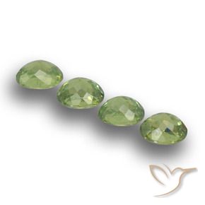 Gemme di Granato demantoide Verde medio naturale da 1.40 ct, Ovale, VS