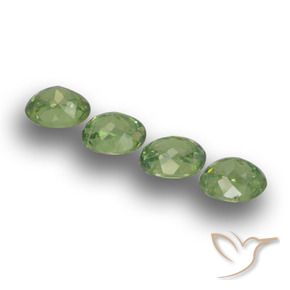 Gemme di Granato demantoide Verde caldo naturale da 1.48 ct, Ovale, VS