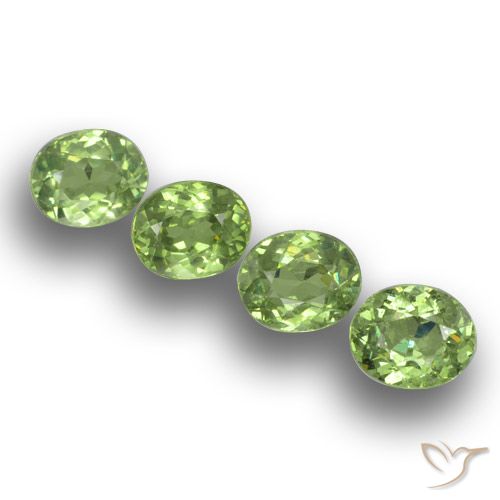 1.77ctw Naturale Verde medio Granato demantoide, Ovale, VS