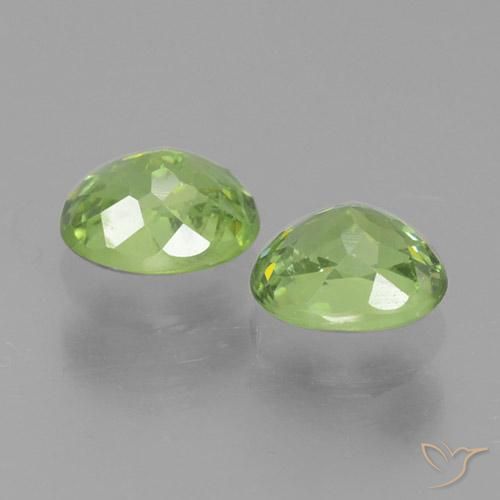 Gemme di Granato demantoide Verde caldo naturale da 0.81 ct, Ovale, VS-SI