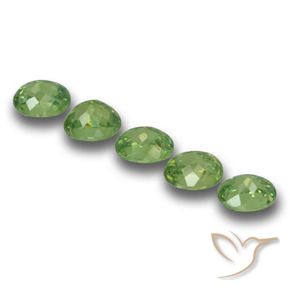 Gemme di Granato demantoide Verde caldo naturale da 1.74 ct, Ovale, VS