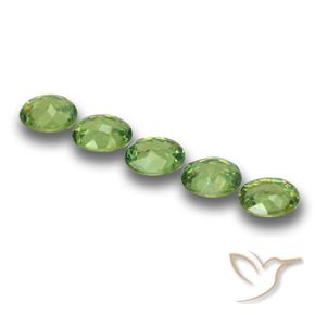 Gemme di Granato demantoide Verde medio naturale da 1.73 ct, Ovale, VS