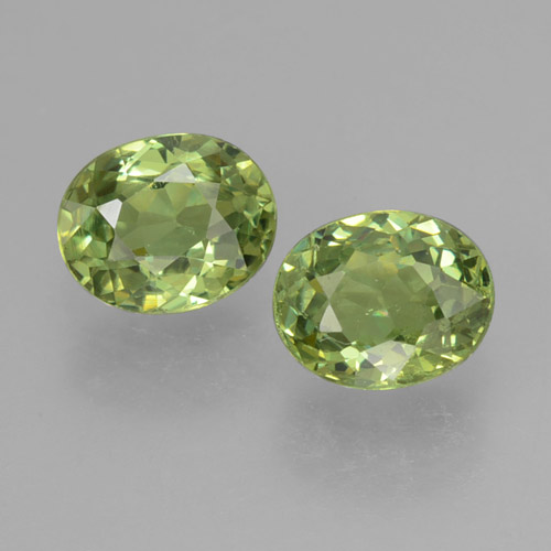 Granato demantoide naturale verde caldo da 0,86 ct, taglio ovale, VS