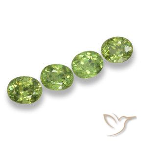Gemme di Granato demantoide Verde caldo naturale da 2.03 ct, Ovale, VS