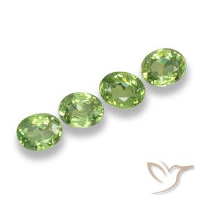 Gemme di Granato demantoide Verde caldo naturale da 1.08 ct, Ovale, VS