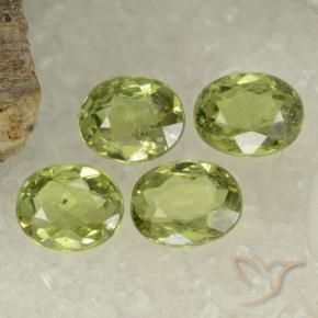 Gemme di Granato demantoide Verde medio naturale da 1.48 ct, Ovale, VS