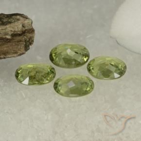 Gemme di Granato demantoide Verde oliva naturale da 1.47 ct, Ovale, VS