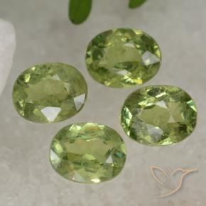 Gemme di Granato demantoide Verde chiaro naturale da 1.74 ct, Ovale, VS