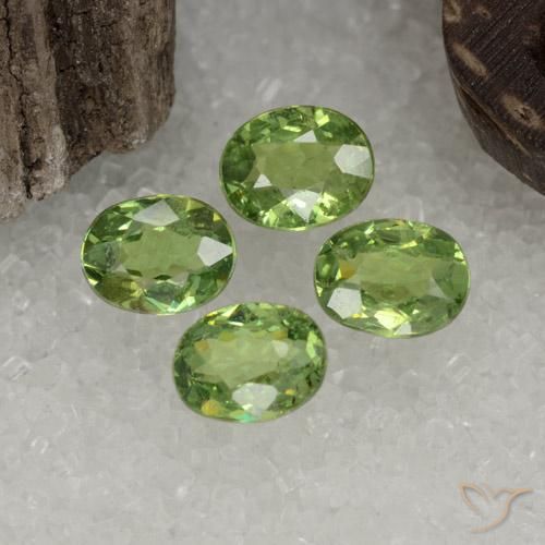 1.45ctw Naturale Verde caldo Granato demantoide, Ovale, VS
