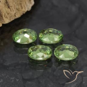 Gemme di Granato demantoide Verde medio naturale da 1.73 ct, Ovale, VS