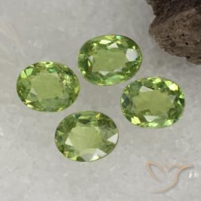 Gemme di Granato demantoide Verde medio naturale da 1.63 ct, Ovale, VS
