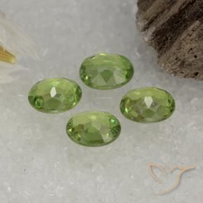 Gemme di Granato demantoide Verde medio naturale da 1.63 ct, Ovale, VS